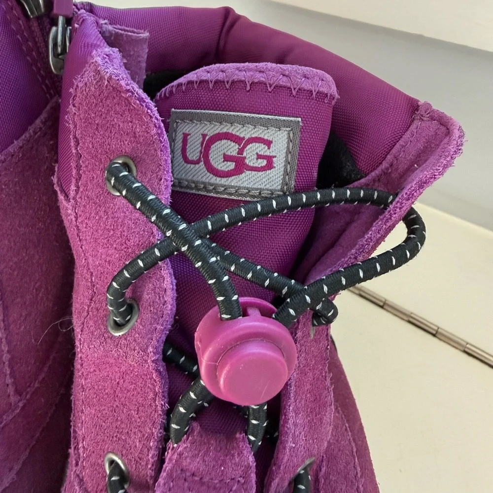 UGG Kids Purple and Black (Sweet Plum) Turlock Boots EUC!! Size 3 kids
